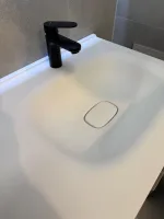 Flow 1200 sortmalt med høyrestilt vask og 2 skuffer - Bilde 3