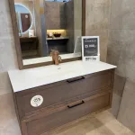 Rustic baderomsmøbel Utstilling